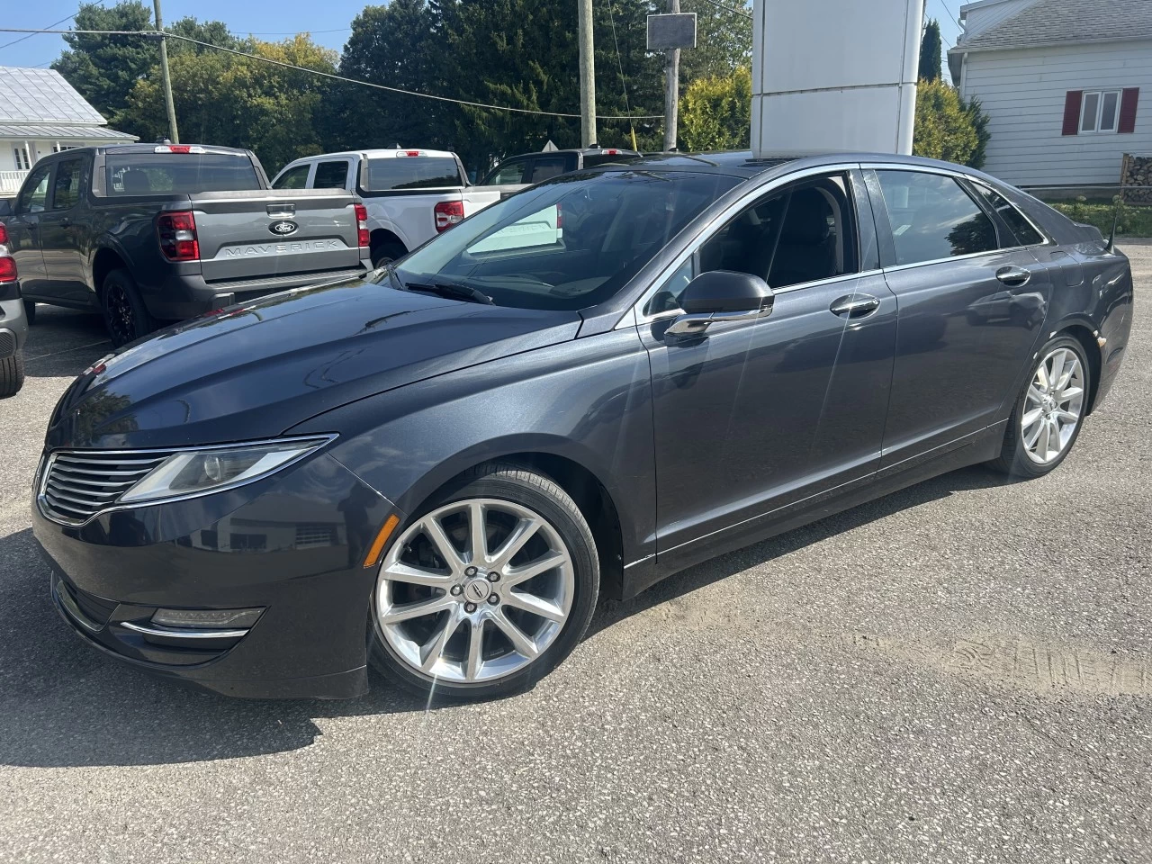 2014 Lincoln MKZ 4dr Sdn AWD Main Image