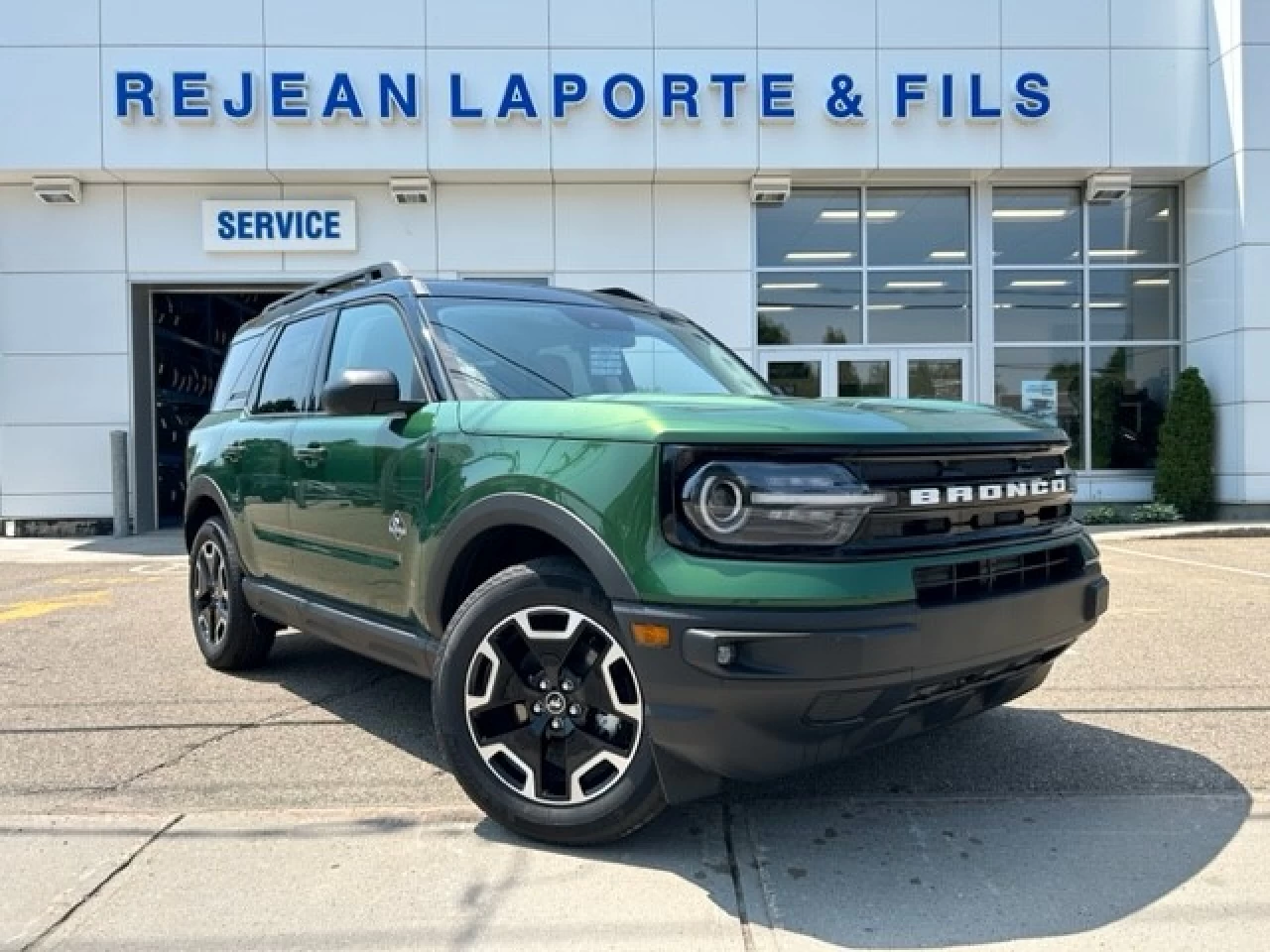 2023 Ford Bronco Sport Outer Banks Main Image