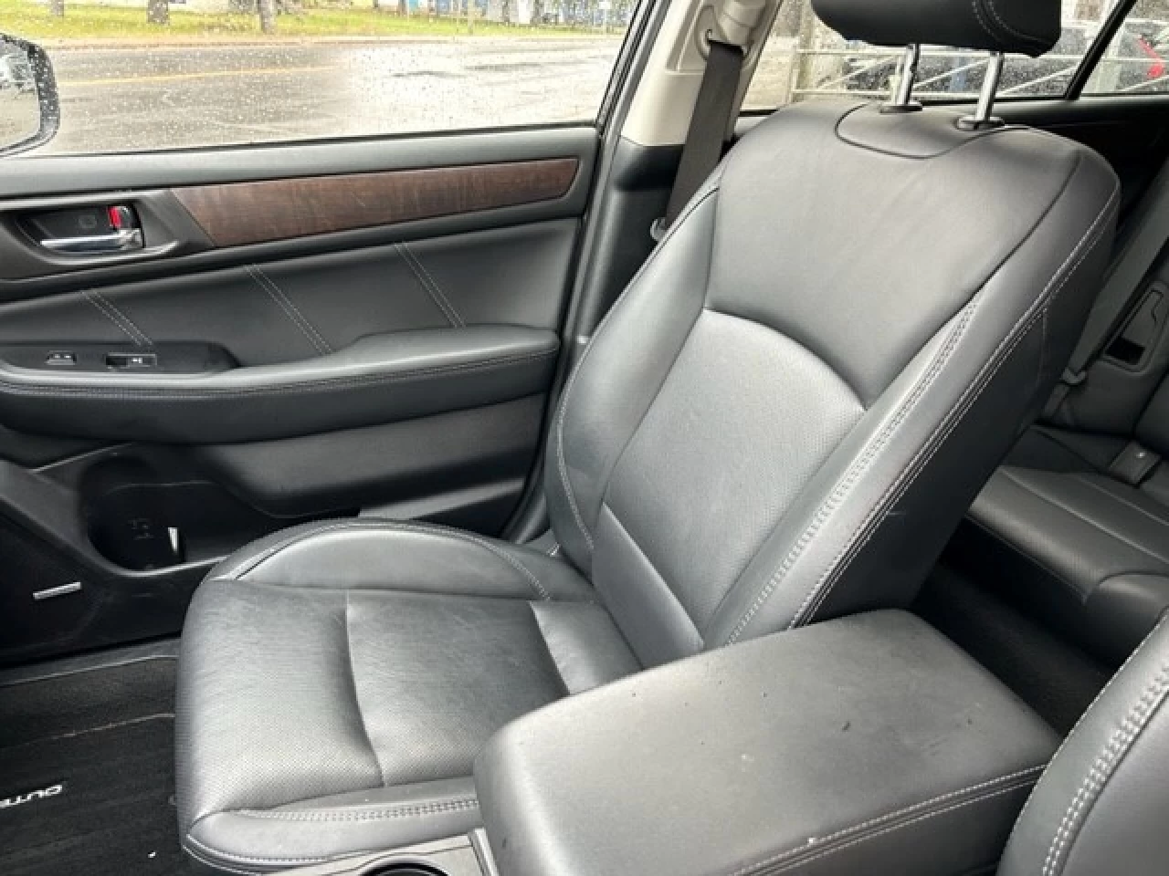 2019 Subaru Outback Limited Main Image