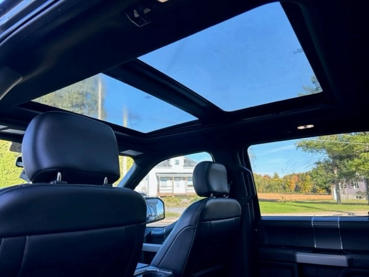 2020 Ford F-150 LARIAT Main Image