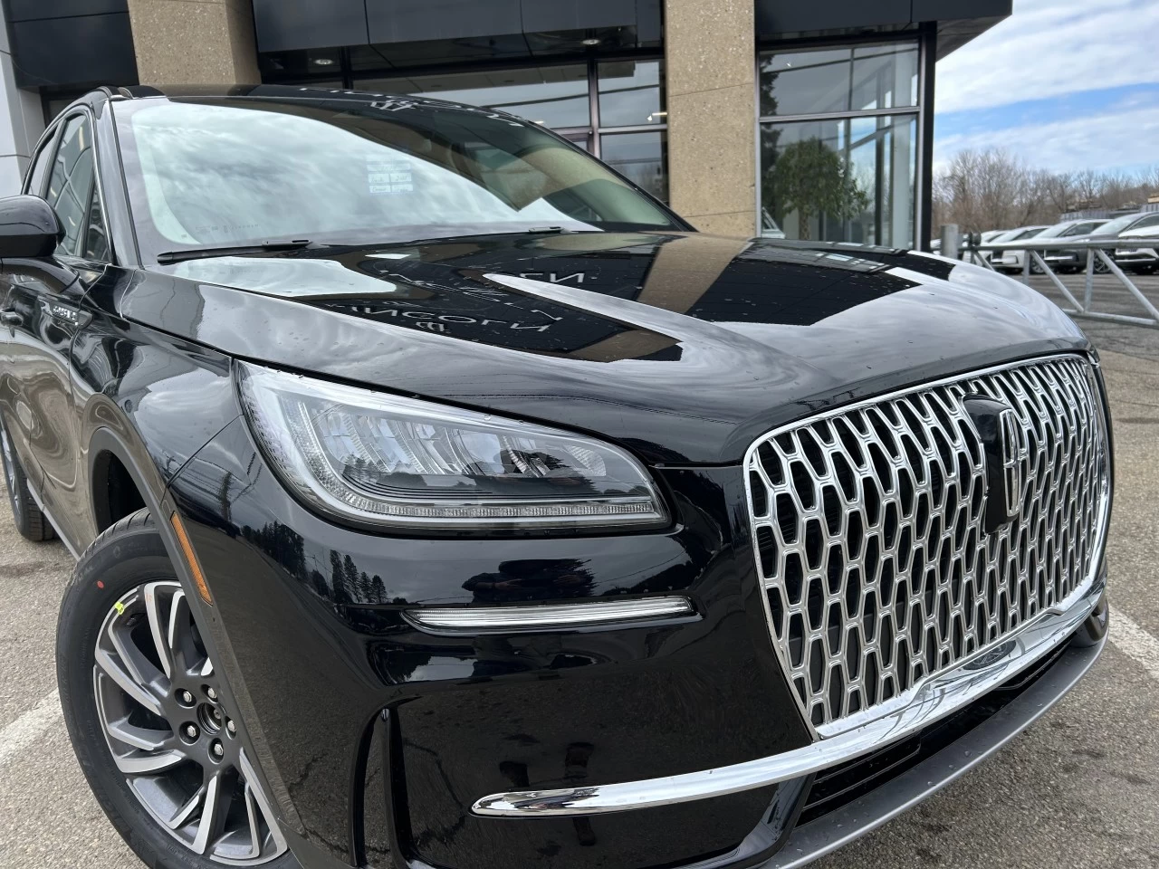 2025 Lincoln Corsair Premiere Main Image