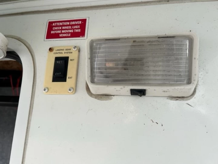 2005 Keystone Challenger 32TPK 
