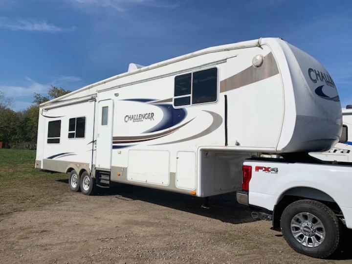 2005 Keystone Challenger 32TPK 