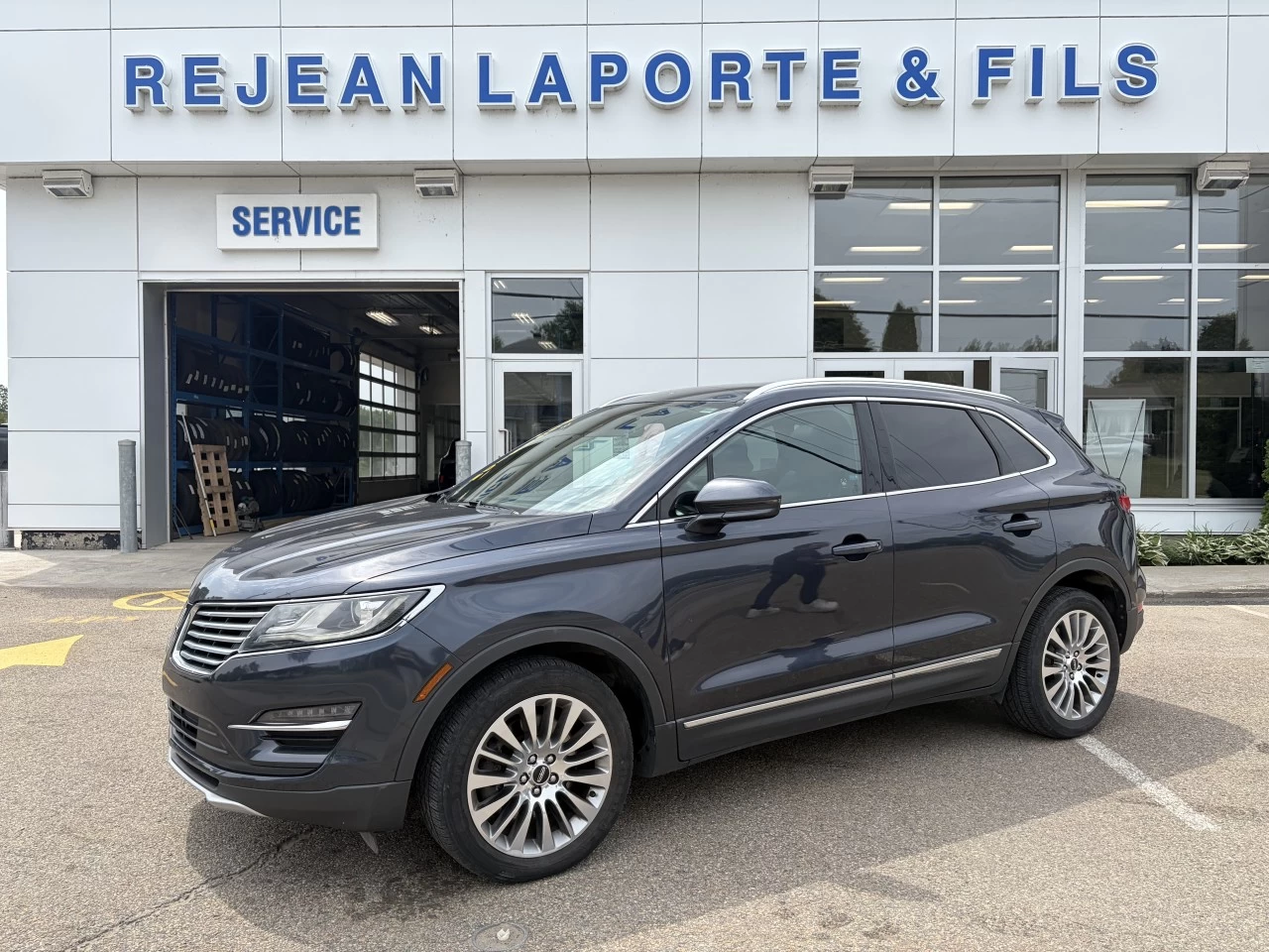2015 Lincoln MKC AWD TOIT OUVRANT CUIR CAMÉRA DE RECUL BLUETOOTH https://www.rejeanlaportelincoln.com/resize/b990ff35b810a3abc0cc817b2ca24889-1