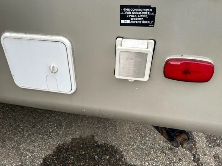 2005 Keystone Challenger 32TPK 