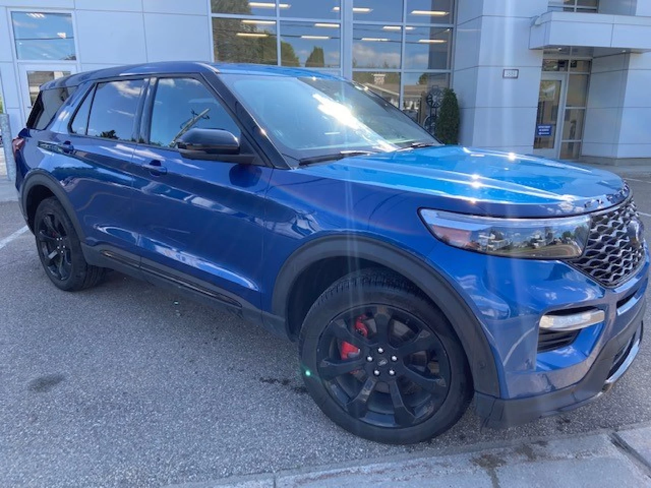 2021 Ford Explorer ST Image principale