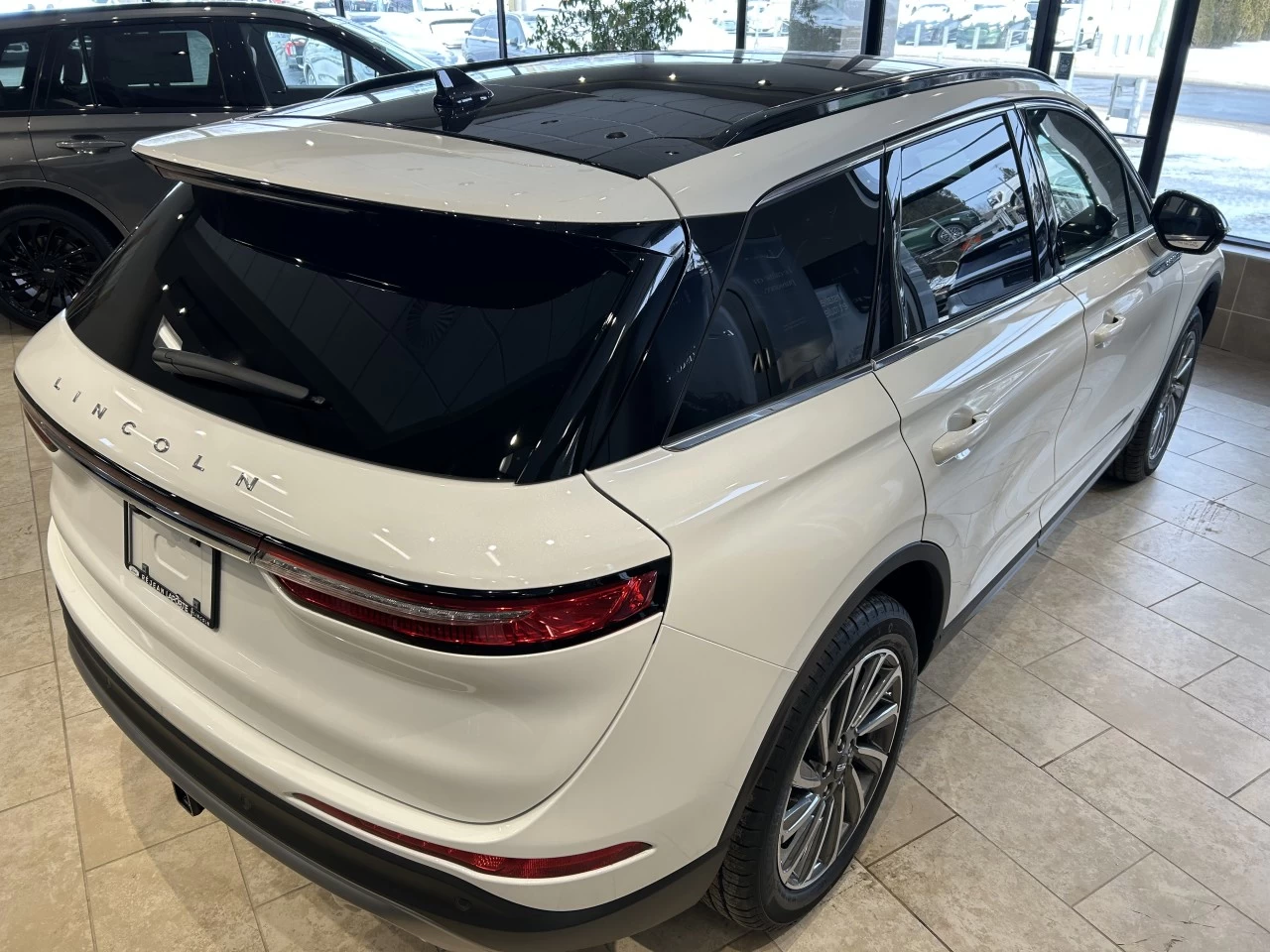 2025 Lincoln Corsair Resreve AWD Main Image