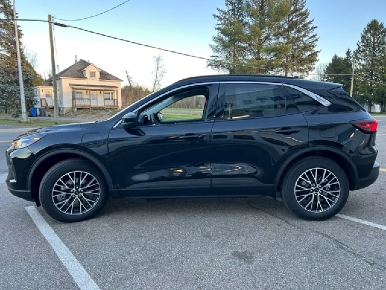 2023 Ford Escape PHEV Image principale