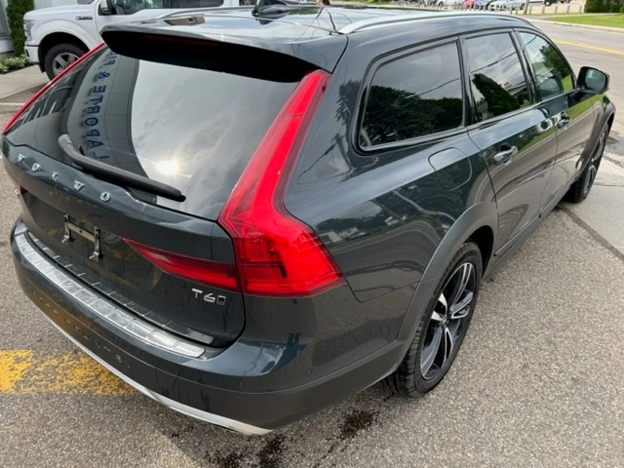 2019 Volvo V90 Cross Country T6 AWD Image principale