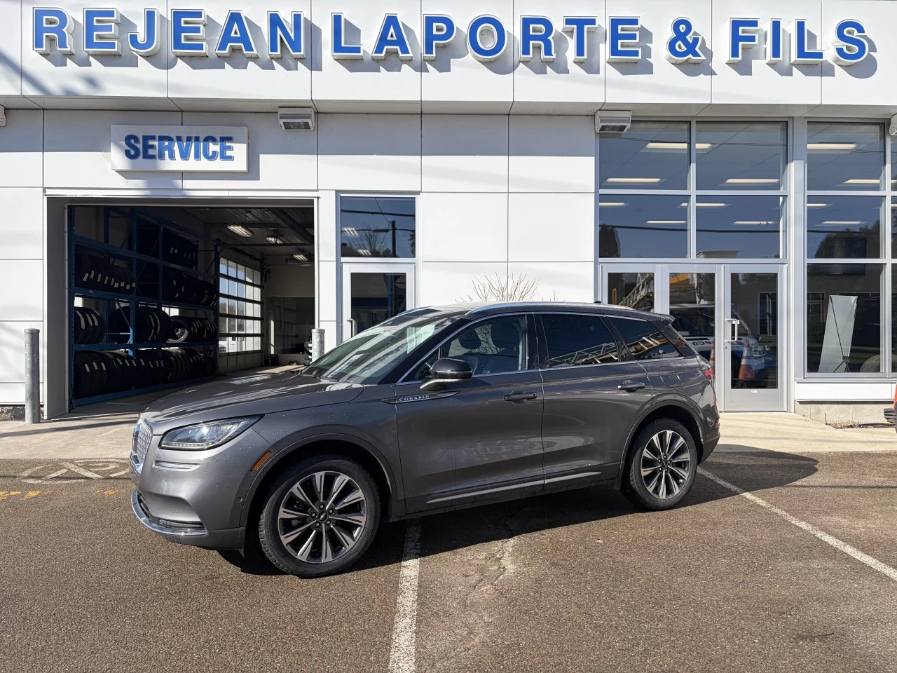 2022 Lincoln Corsair RESERVE CUIR AWD ENSEMBLE REMORQUAGE https://www.rejeanlaportelincoln.com/resize/b990ff35b810a3abc0cc817b2ca24889-1