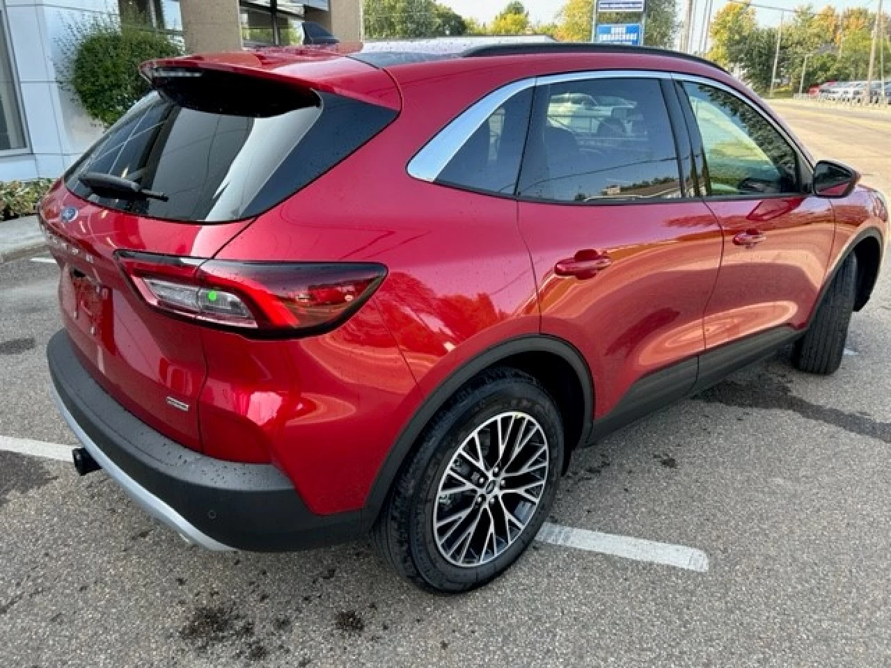 2023 Ford Escape PHEV Image principale