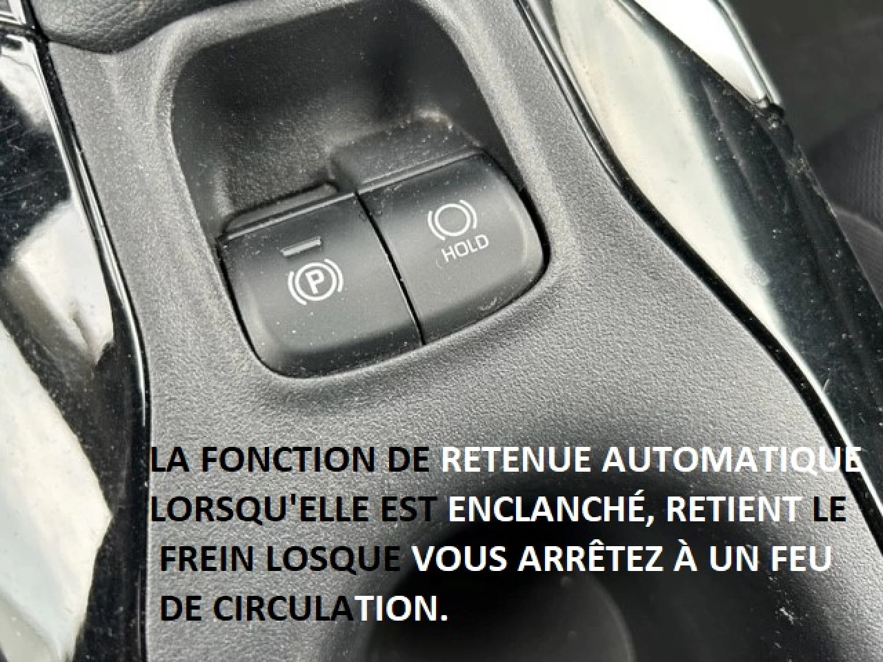 2020 Toyota Corolla LE Main Image