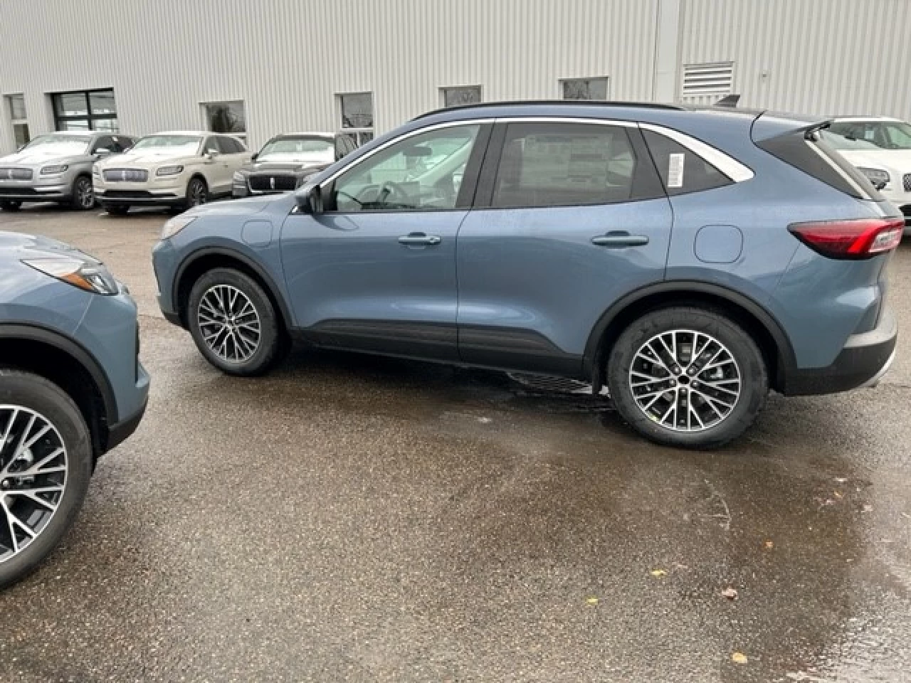 2023 Ford Escape PHEV Main Image