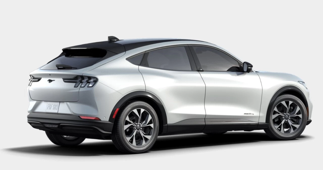 2023 Ford Mustang Mach-E Premium Main Image