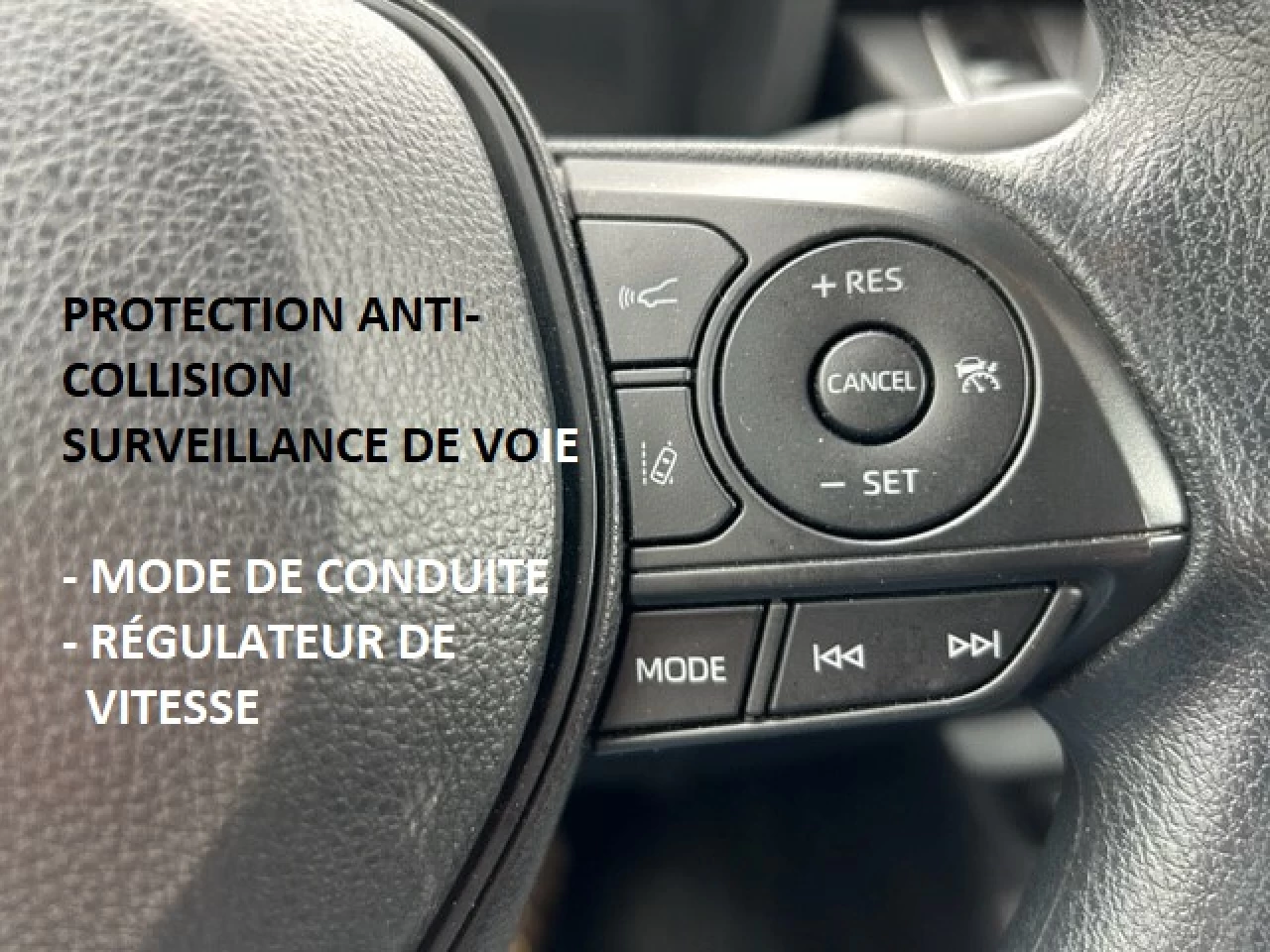 2020 Toyota Corolla LE Main Image