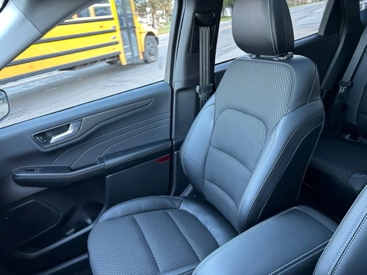 2023 Ford Escape PHEV Image principale
