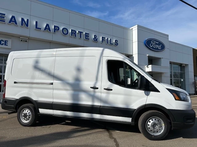 Ford Transit fourgon utilitaire AWD T-250 148" Med Rf 9070 GVWR AWD 2024
