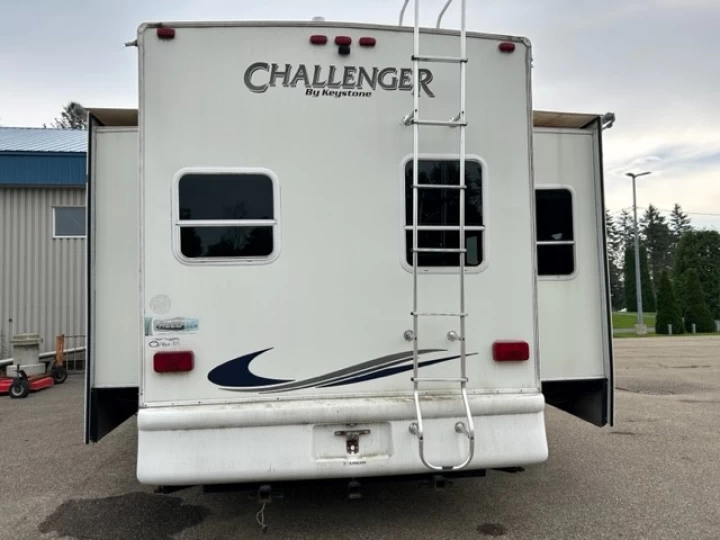 2005 Keystone Challenger 32TPK 