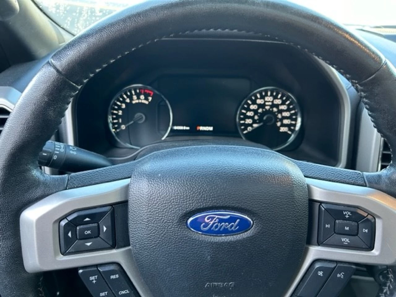 2020 Ford F-150 LARIAT Main Image