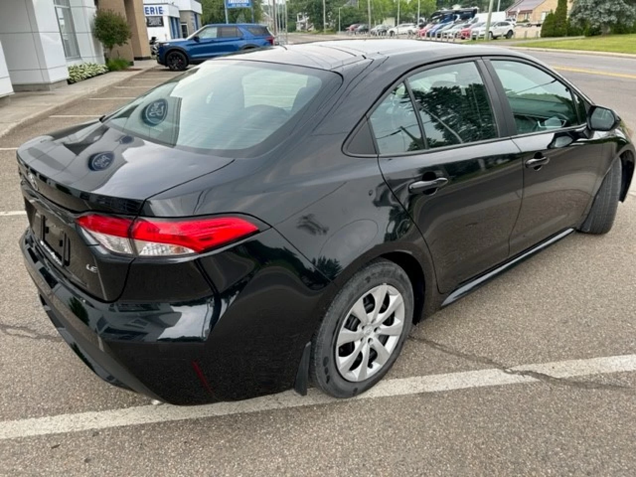 2020 Toyota Corolla LE Main Image