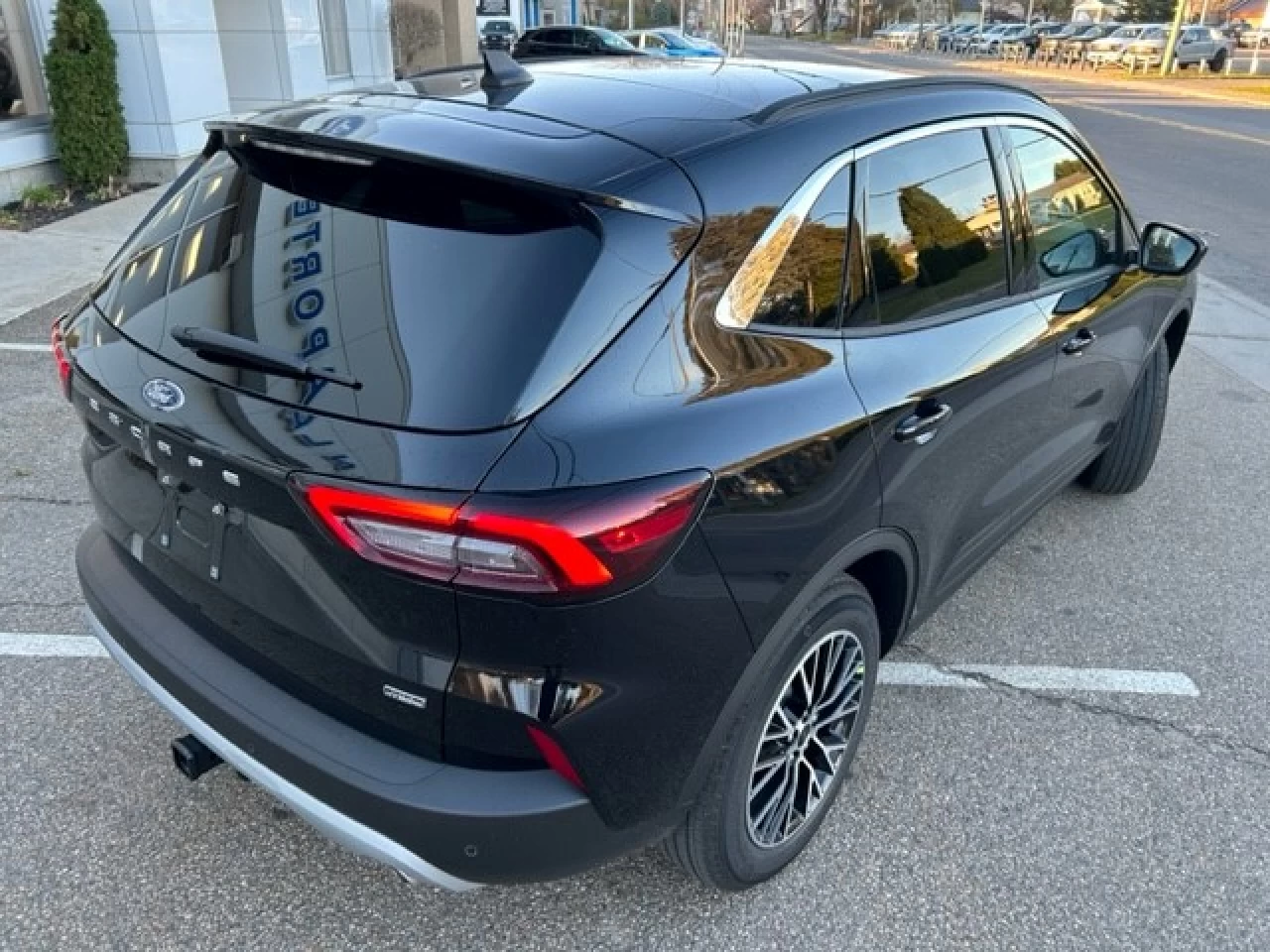 2023 Ford Escape PHEV Image principale