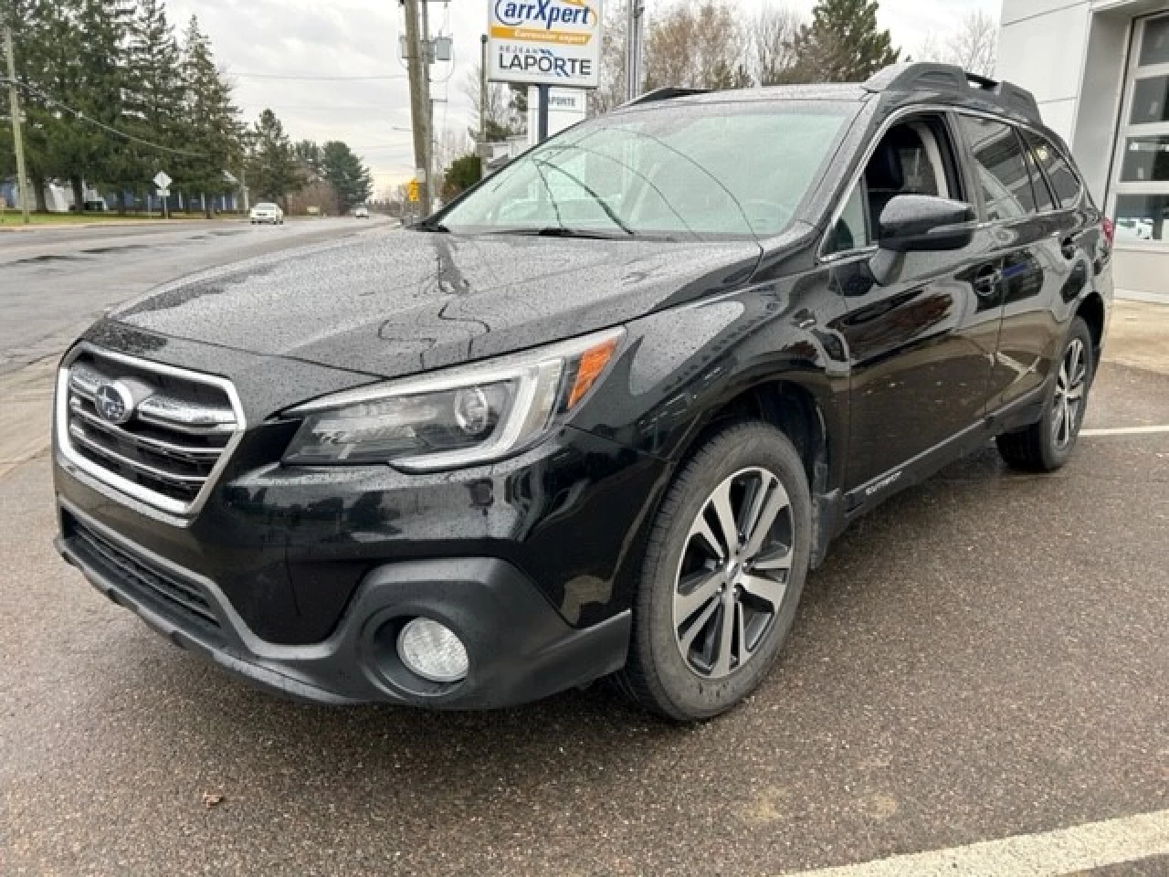 2019 Subaru Outback Limited Main Image