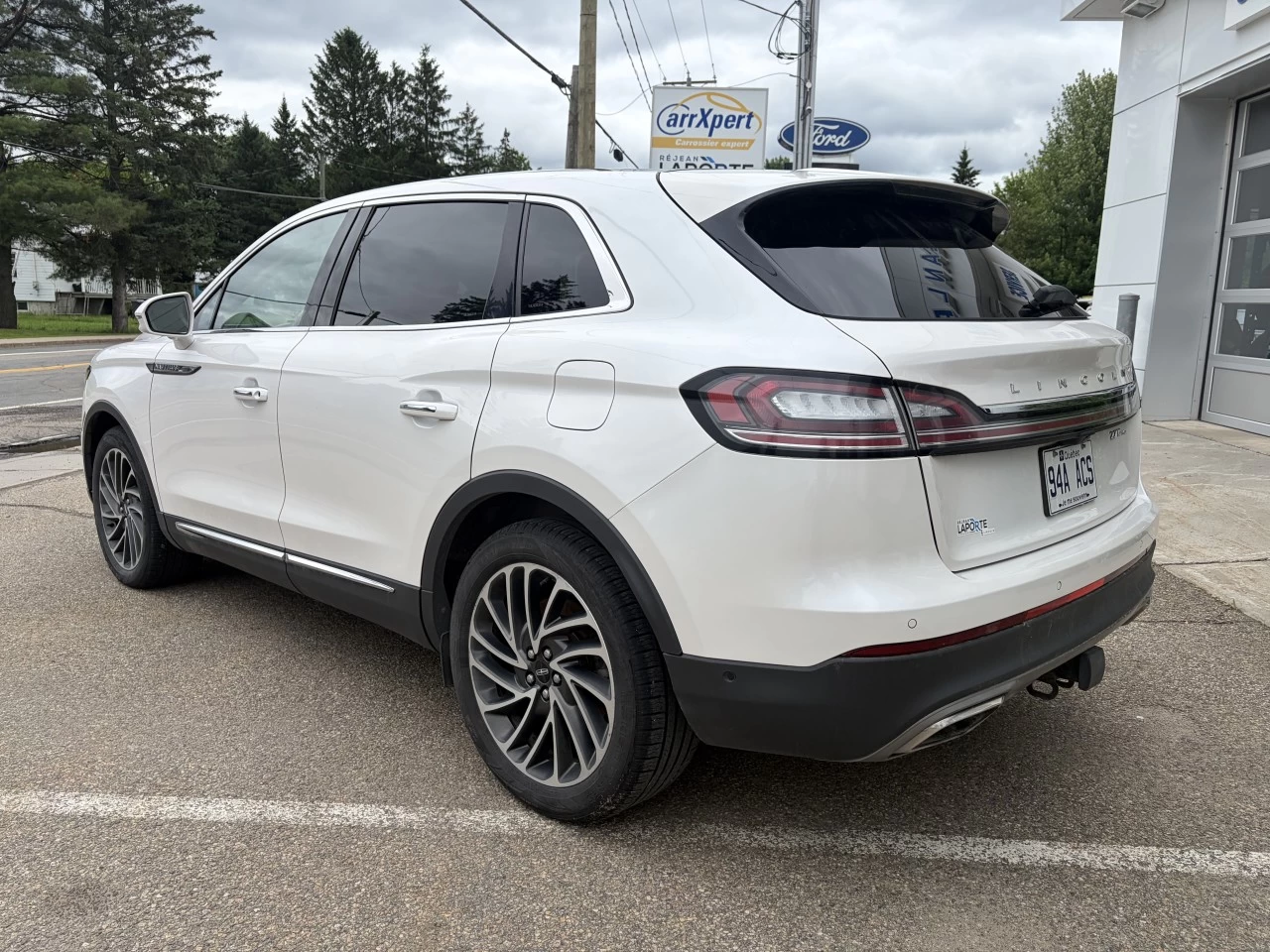 2019 Lincoln Nautilus RESERVE TOIT OUVRANT LUMIERE AMBIANT https://www.rejeanlaportelincoln.com/resize/b990ff35b810a3abc0cc817b2ca24889-1