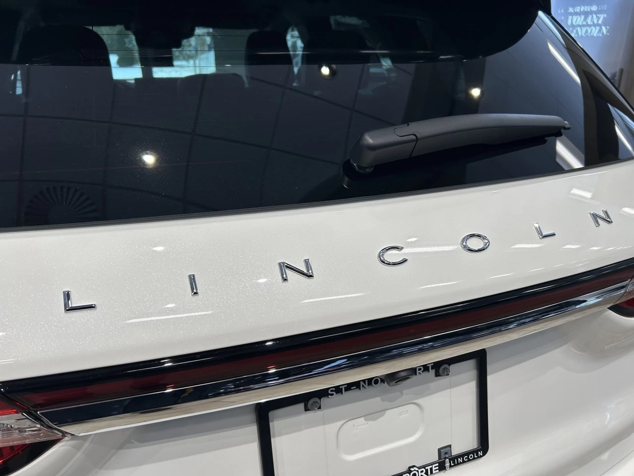 2025 Lincoln Corsair Resreve AWD Main Image