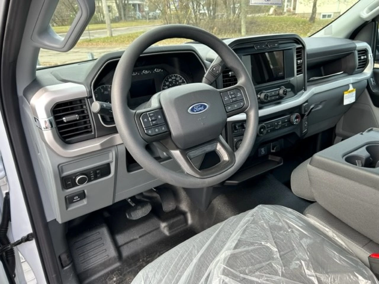 2023 Ford F-150 XL Main Image