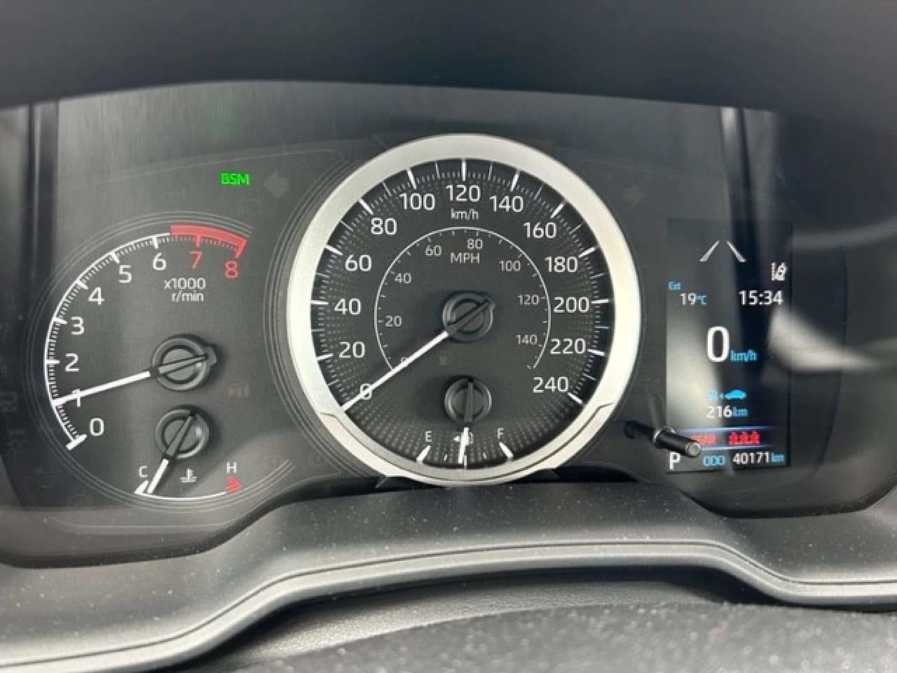 2020 Toyota Corolla LE Main Image