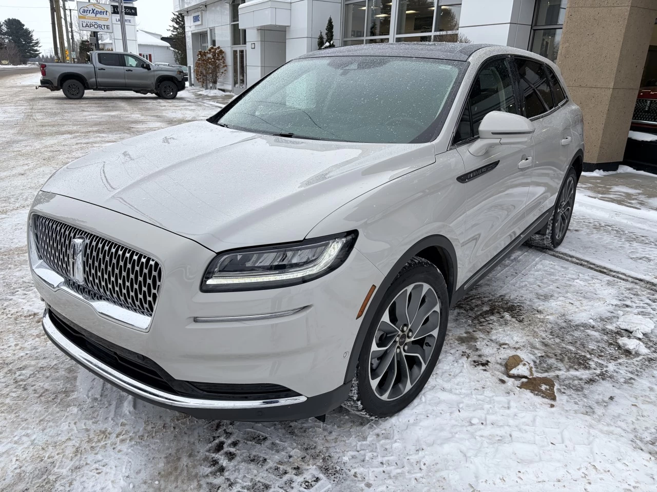 2022 Lincoln Nautilus Reserve AWD Main Image
