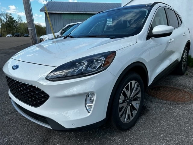 Ford Escape Titanium AWD 2022