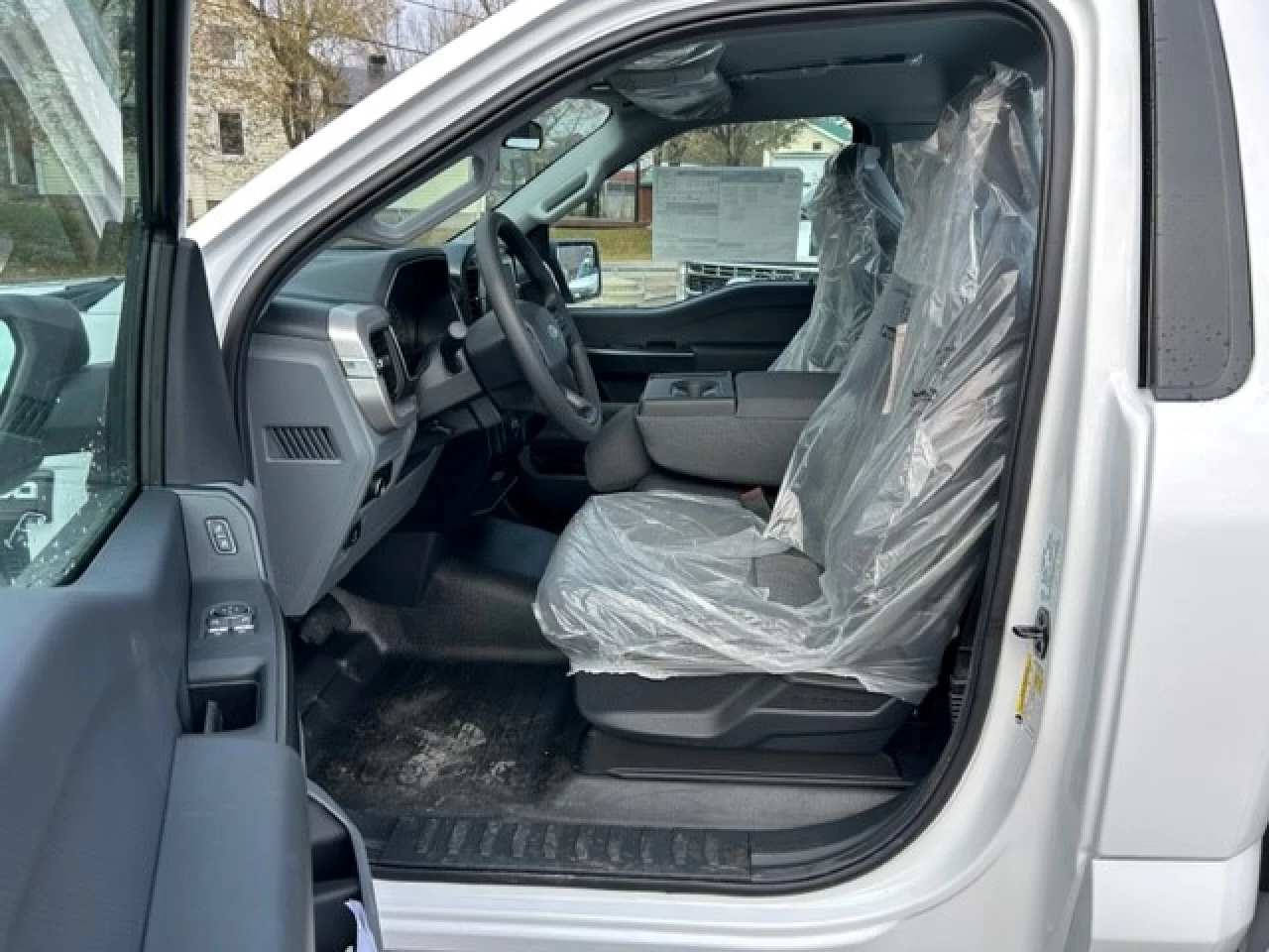 2023 Ford F-150 XL Main Image