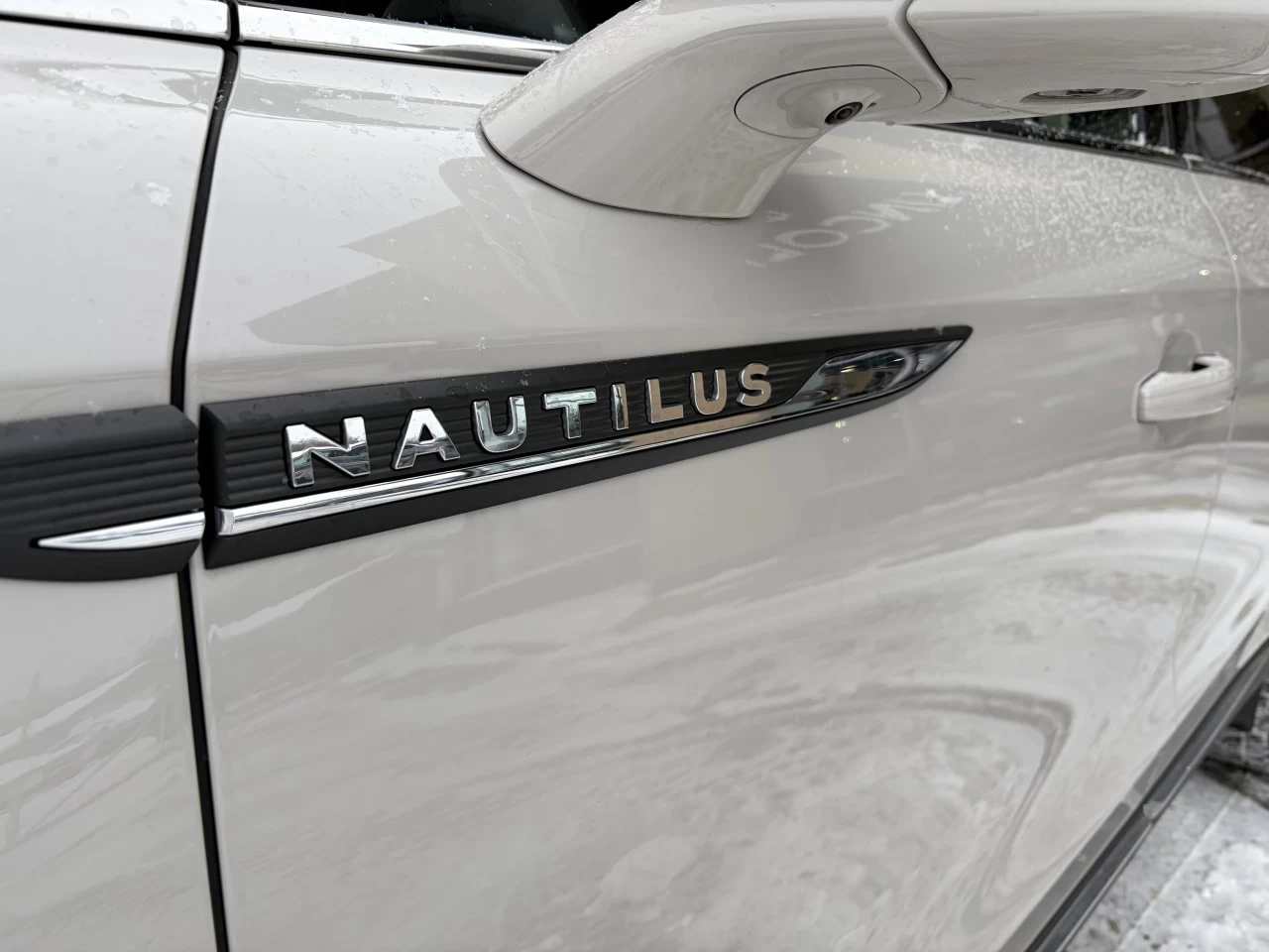 2022 Lincoln Nautilus Reserve AWD Main Image