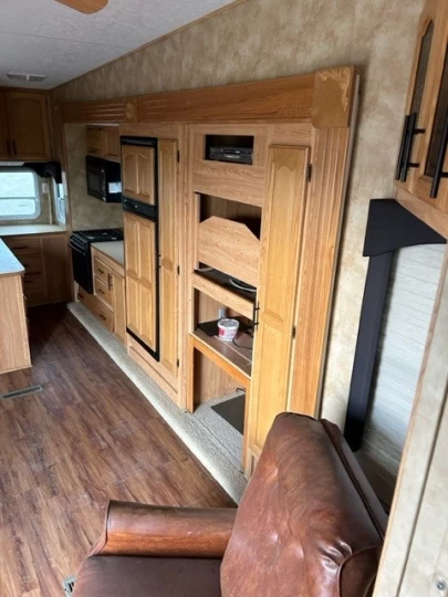 2005 Keystone Challenger 32TPK 