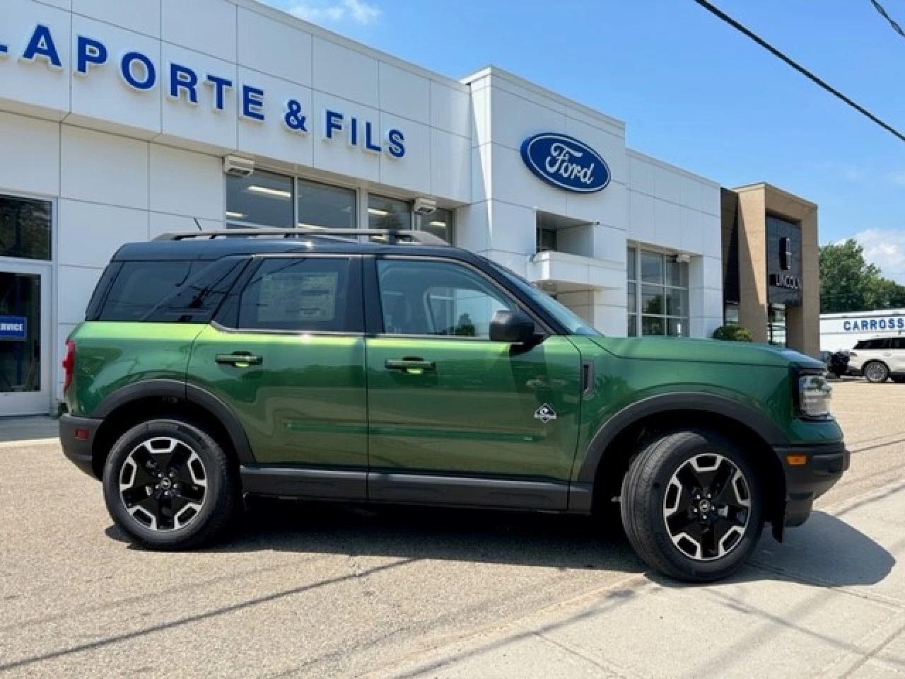 2023 Ford Bronco Sport Outer Banks Main Image