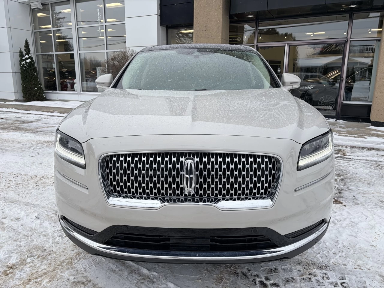 2022 Lincoln Nautilus Reserve AWD Main Image