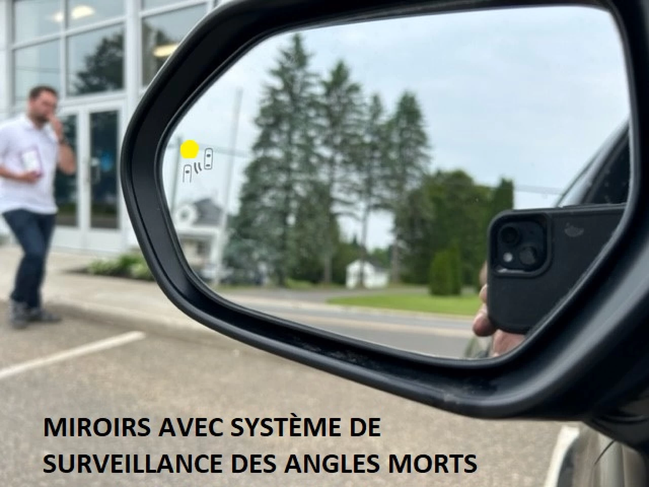 2020 Toyota Corolla LE Main Image