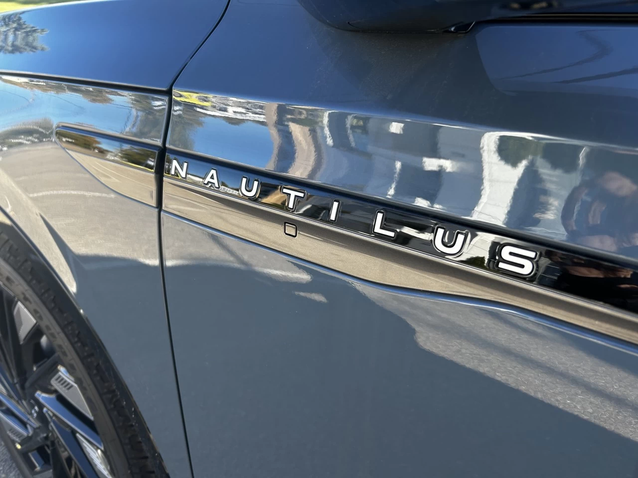 2025 Lincoln Nautilus Reserve Main Image