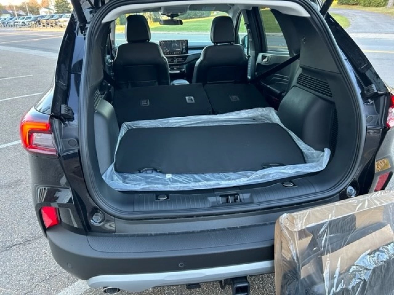 2023 Ford Escape PHEV Image principale