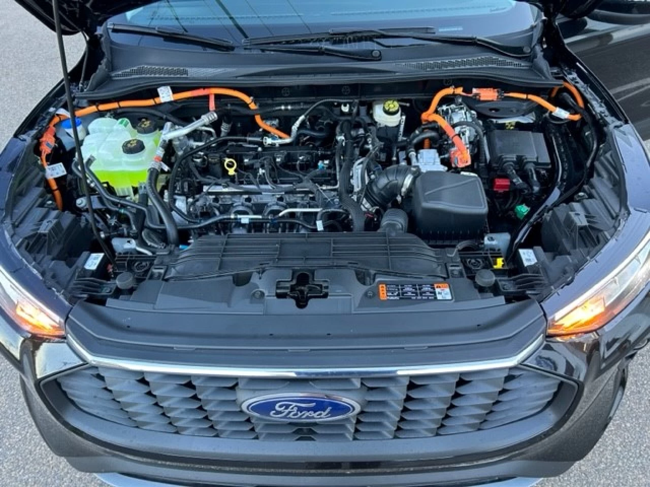 2023 Ford Escape PHEV Image principale