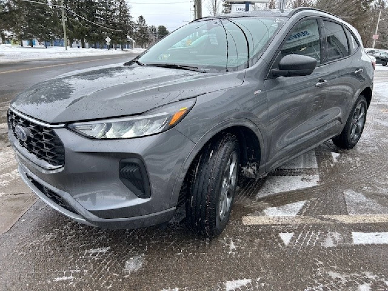 2024 Ford Escape ST-Line AWD Main Image