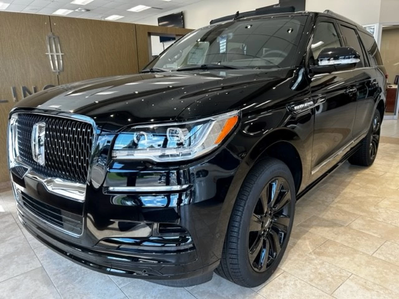 2022 Lincoln Navigator Reserve 4WD Image principale