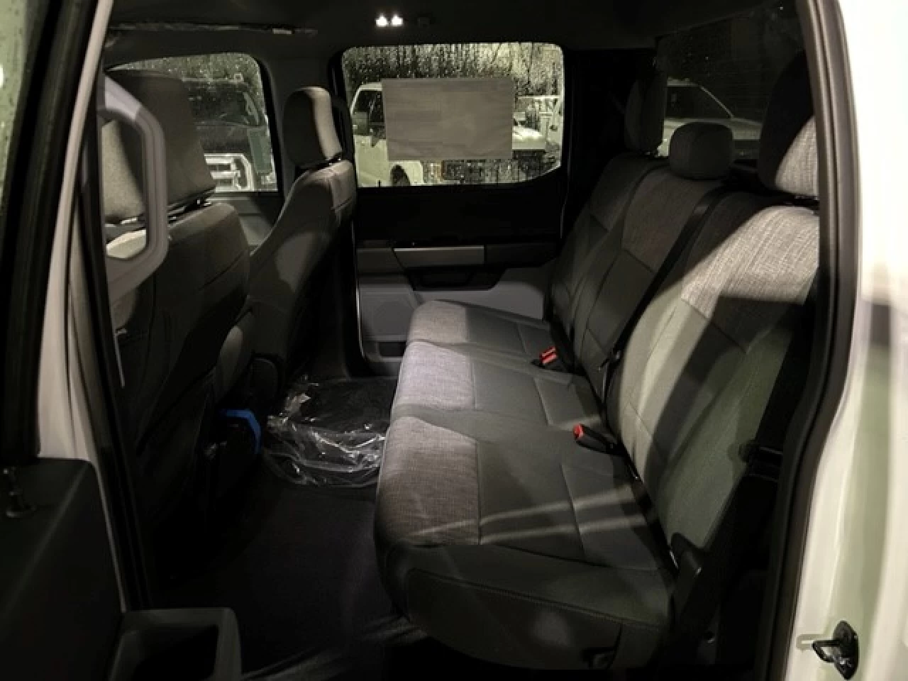 2023 Ford F-150 XLT Main Image