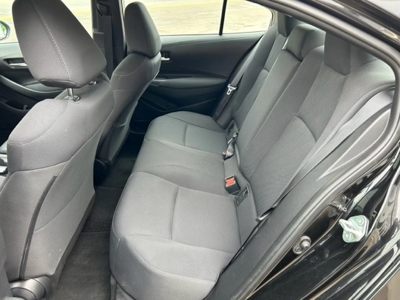 2020 Toyota Corolla LE Main Image