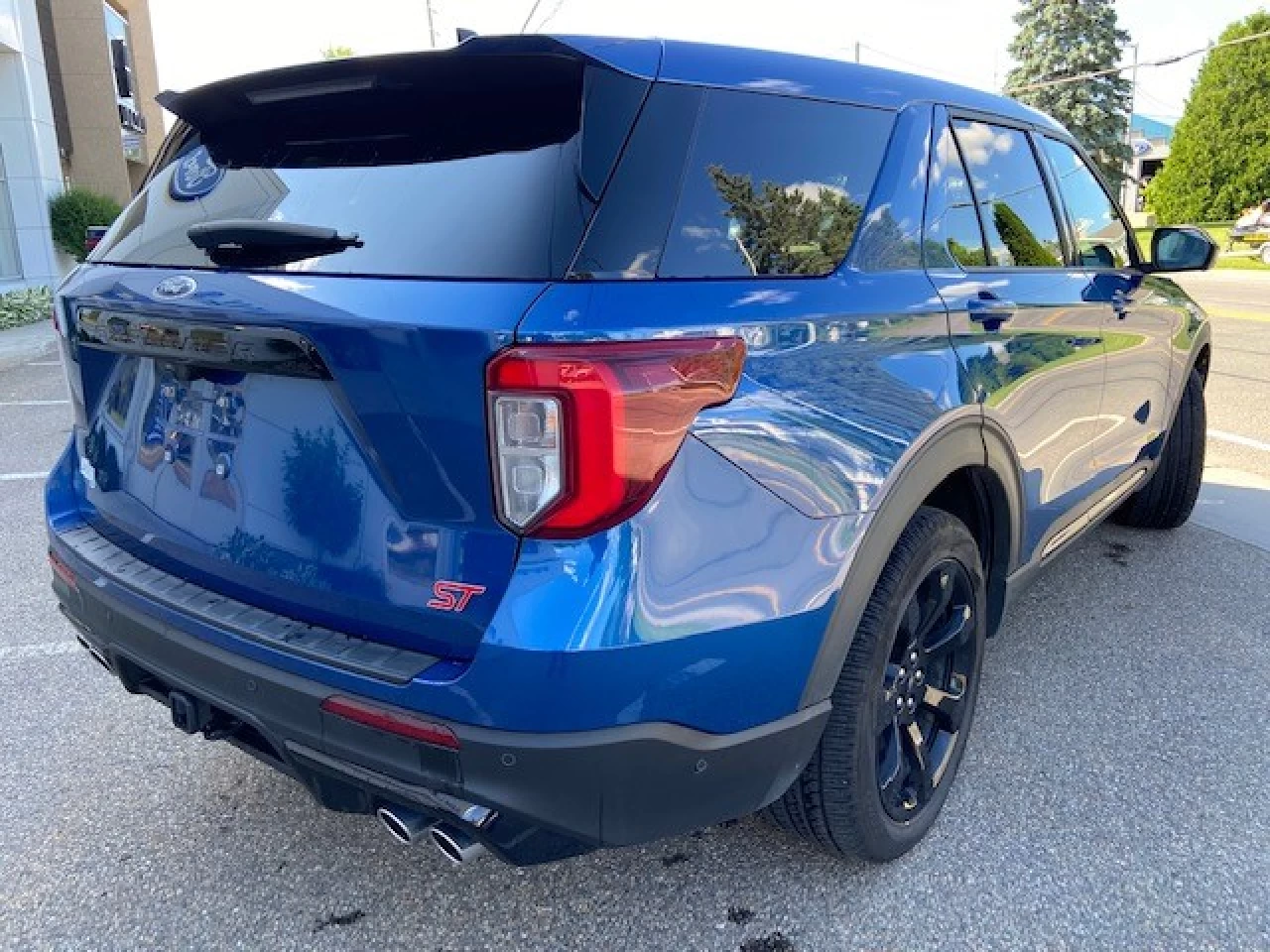 2021 Ford Explorer ST Image principale