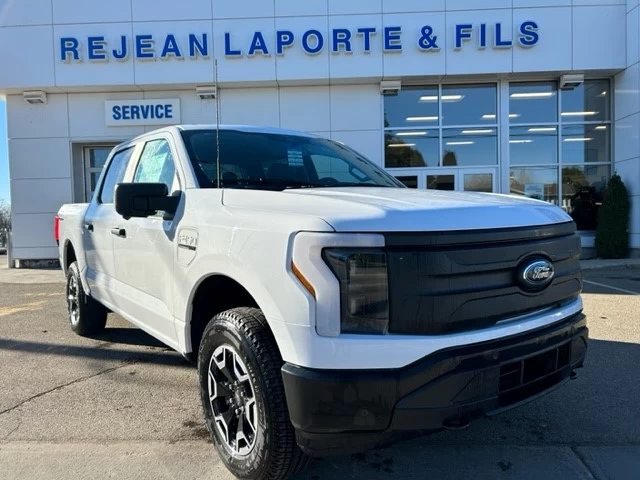 Ford F-150 Lightning Pro 2023