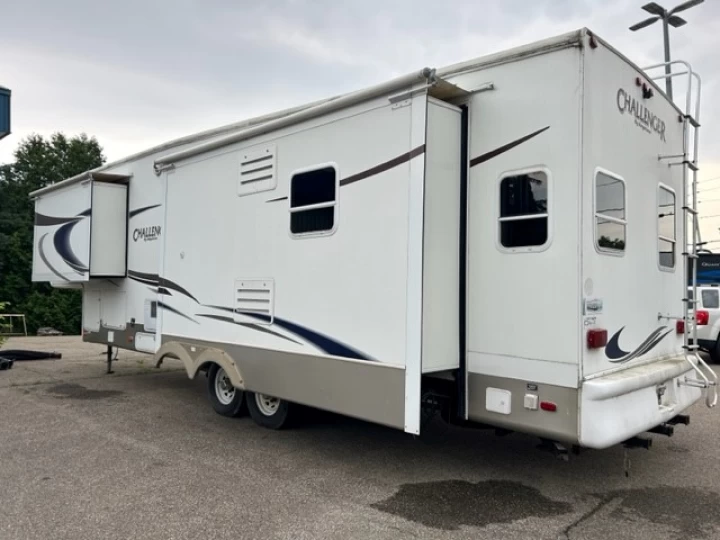 2005 Keystone Challenger 32TPK 