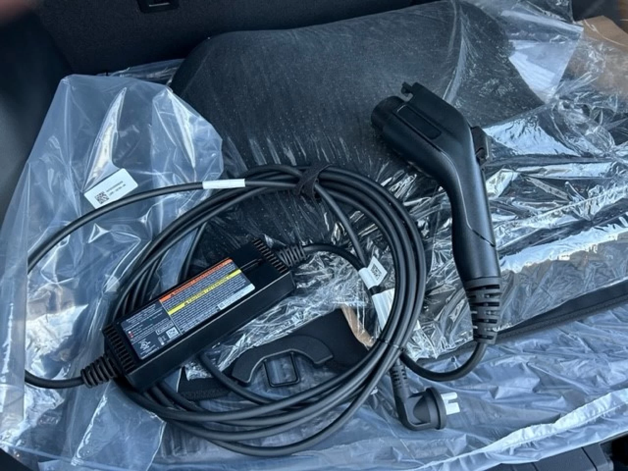 2023 Ford Escape PHEV Image principale