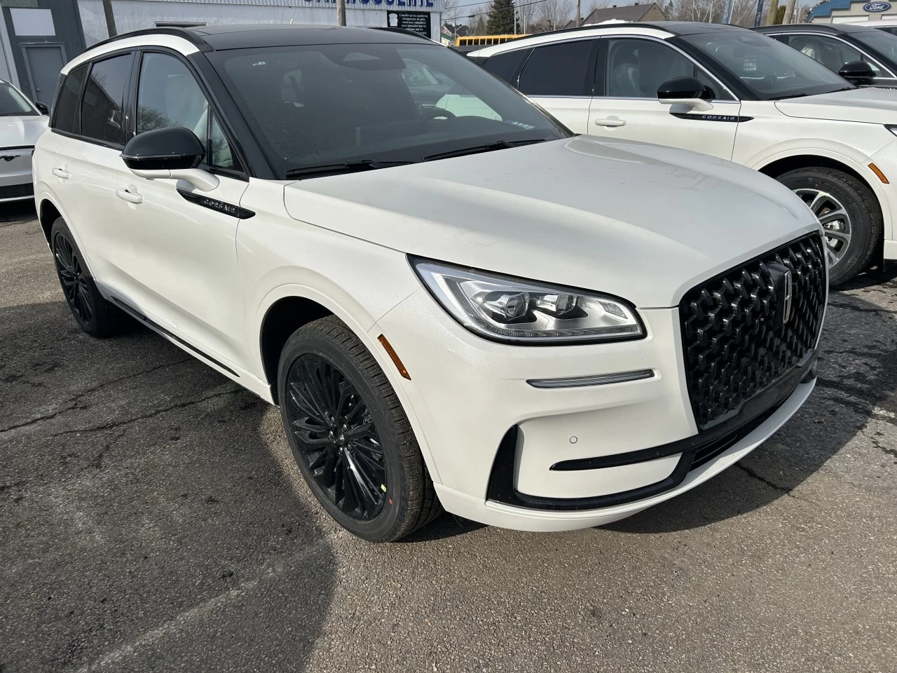 2025 Lincoln Corsair Grand Touring Main Image